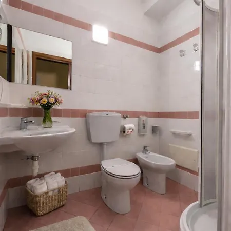 Oberje Dla Viere - Check-in Automatico 24h فندق 3*