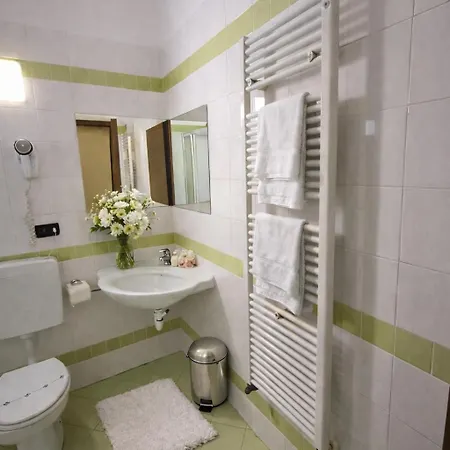 Oberje Dla Viere - Check-in Automatico 24h 3* أولكس
